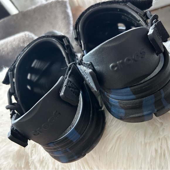 Posty crocs!! Slightly used! Priced to sell - Picture 3 of 3